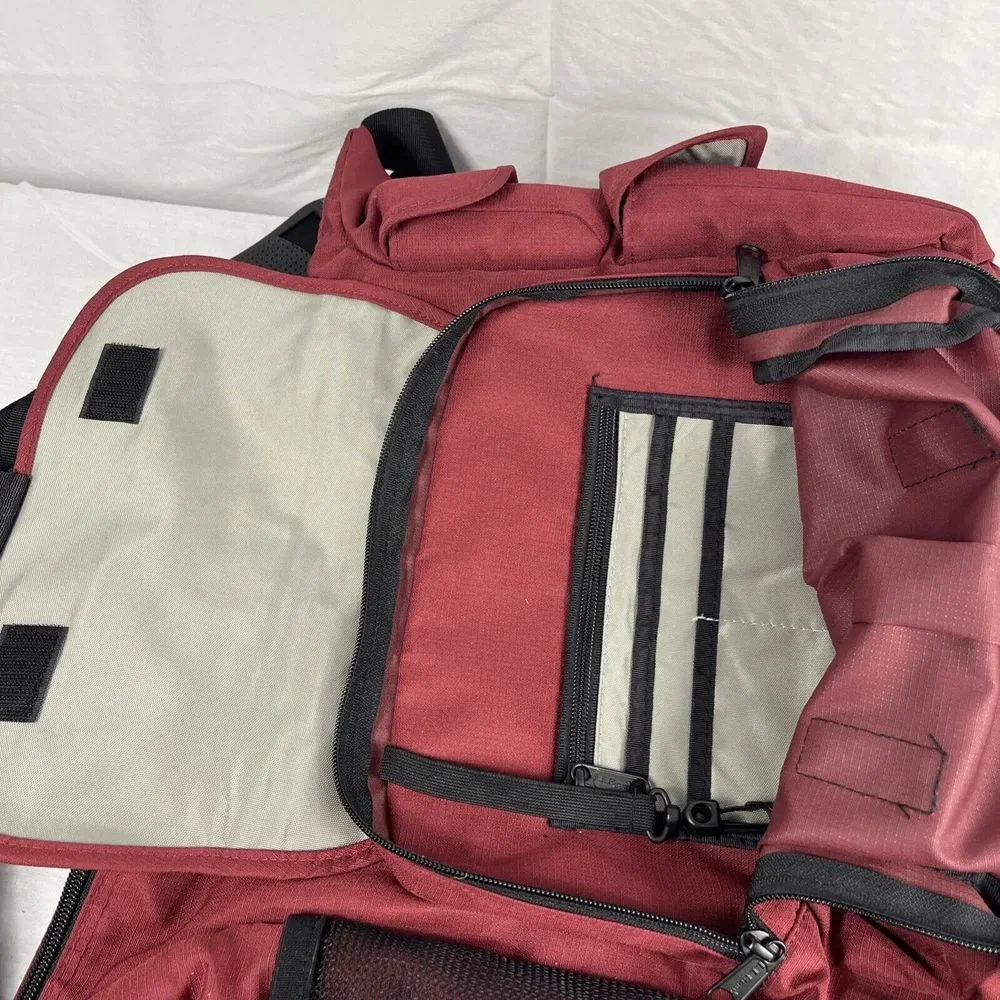 LL Bean Biege Red Zip‎ Up Crossbody Messenger Bag
